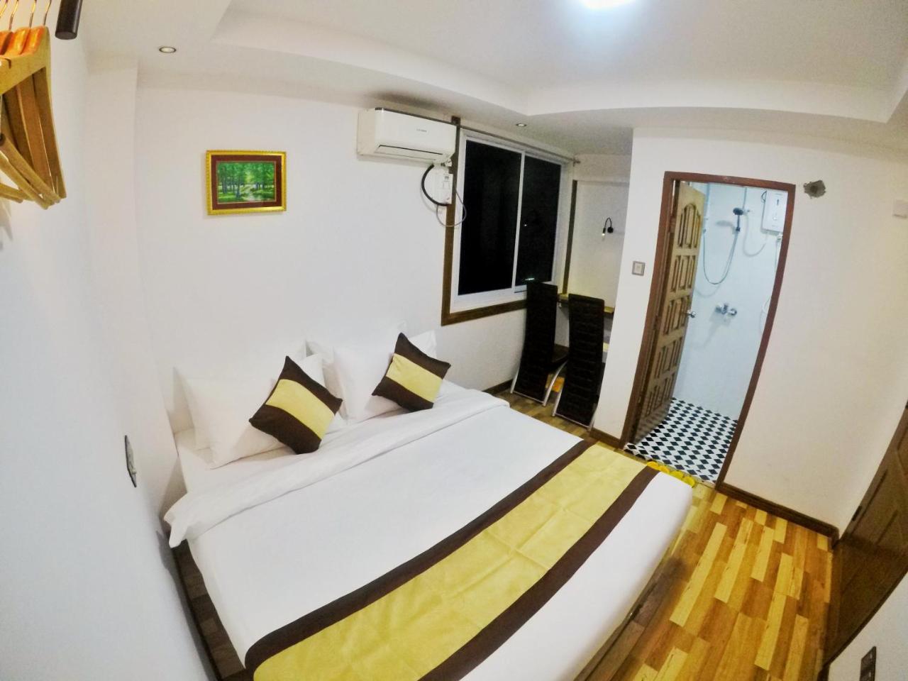The Lodge Yangon Poshtel Luaran gambar
