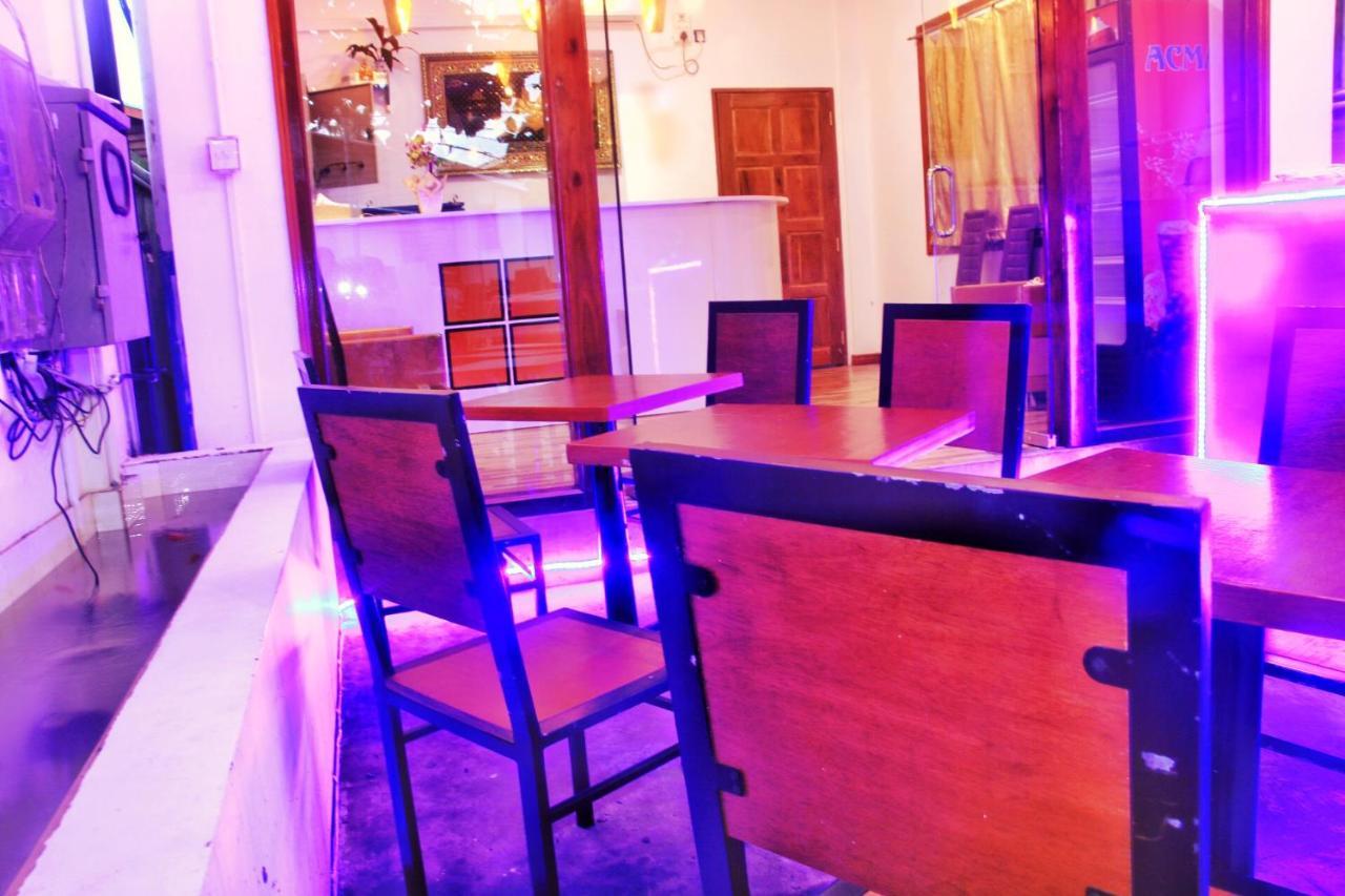 The Lodge Yangon Poshtel Luaran gambar